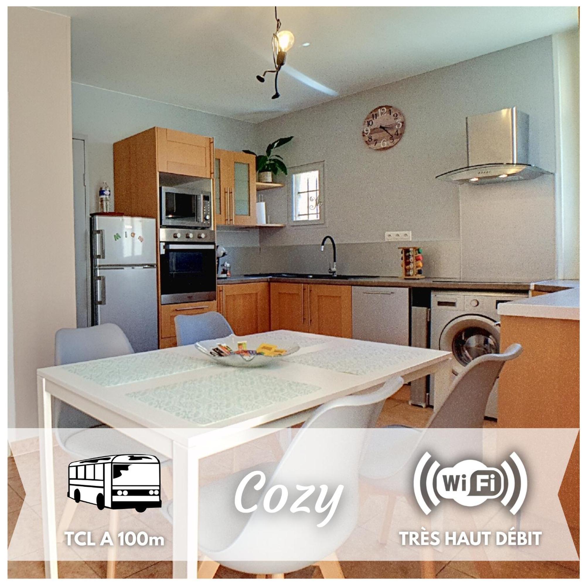 Stop Chez M Cozy # Qualite # Confort # Simplicite Пьер-Бенит Экстерьер фото